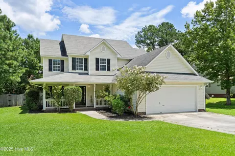 876 Pine Valley Rd, Jacksonville, NC 28546