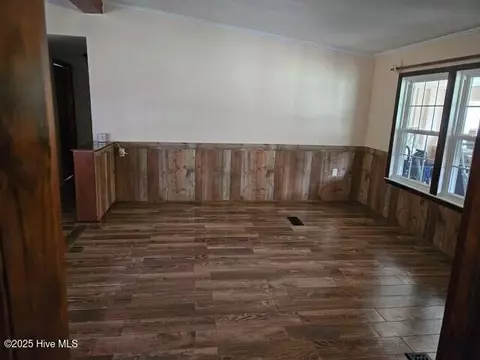 112 Live Oak St, Gloucester, NC 28528 photo 9
