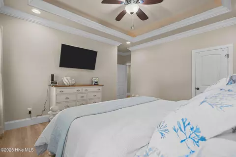Bedroom - 509 Center Dr, Hampstead, NC 28443 photo 4 of 10
