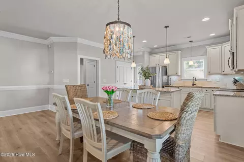 Dining - 509 Center Dr, Hampstead, NC 28443 photo 3 of 4