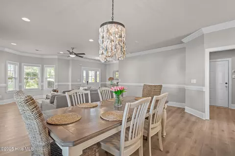 Dining - 509 Center Dr, Hampstead, NC 28443 photo 4 of 4