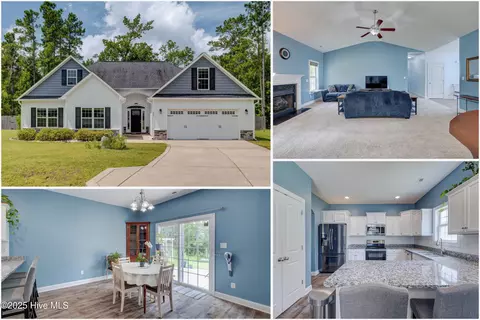 467 W Huckleberry Way, Rocky Point, NC 28457