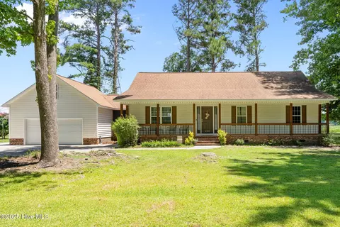 206 Stony Branch Rd, New Bern, NC 28562