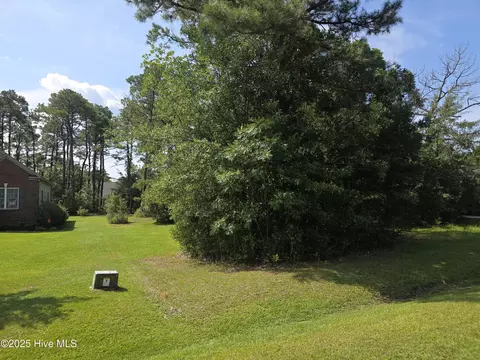 1208 Crows Nest Ct, New Bern, NC 28560