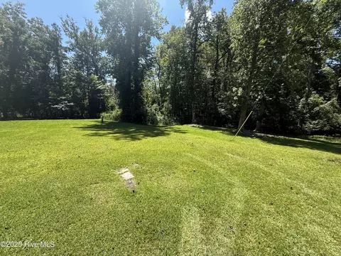 201 Kelly Ln, Blounts Creek, NC 27814