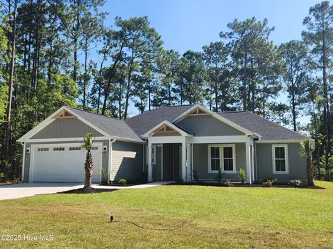47 Pinewood Dr, Carolina Shores, NC 28467