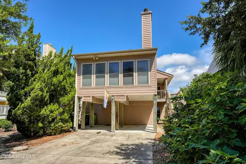 502 N Shore Dr W, Sunset Beach, NC 28468