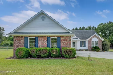 134 Airleigh Pl, Richlands, NC 28574