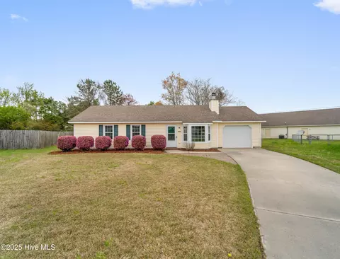 406 Bobcat Cir, Havelock, NC 28532