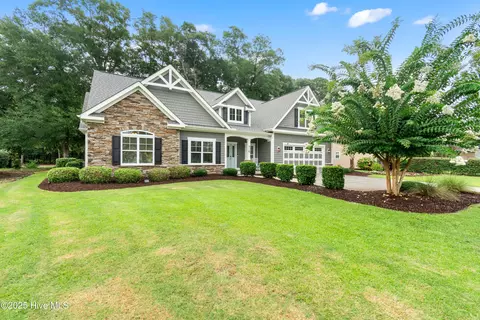 916 Oyster Pointe Dr, Sunset Beach, NC 28468