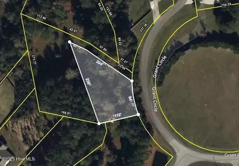 4 Grant Cir, Sneads Ferry, NC 28460