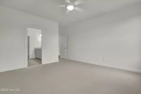 201 Planters Walk, Hampstead, NC 28443 photo 12