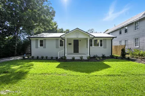 308 N Granville St, Edenton, NC 27932