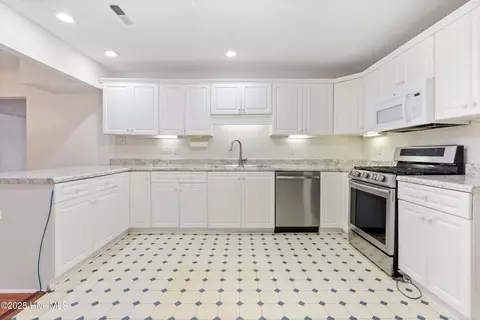 278 Batson Rd, Hampstead, NC 28443 photo 20