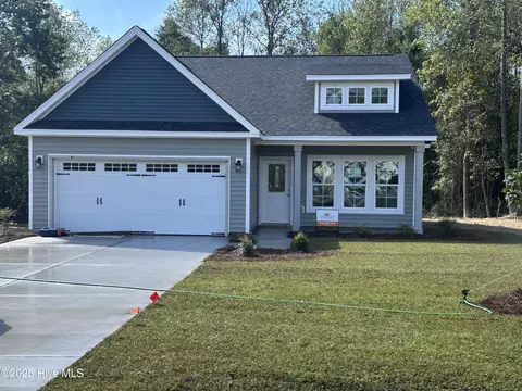 136 Dallas Dr, Beulaville, NC 28518