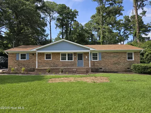 119 Riverside Dr, Havelock, NC 28532