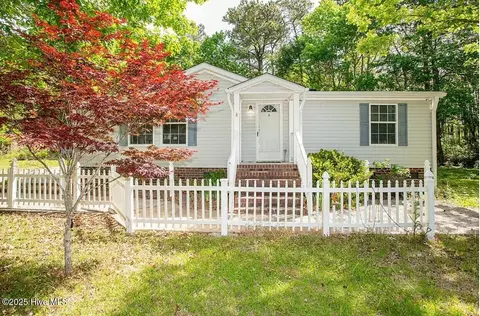 109 Nautilus Ct, Gloucester, NC 28528