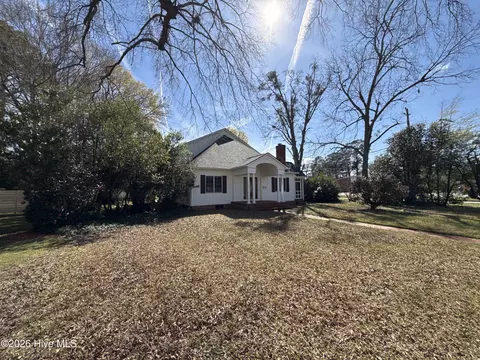 1609 Lucerne Way, New Bern, NC 28560