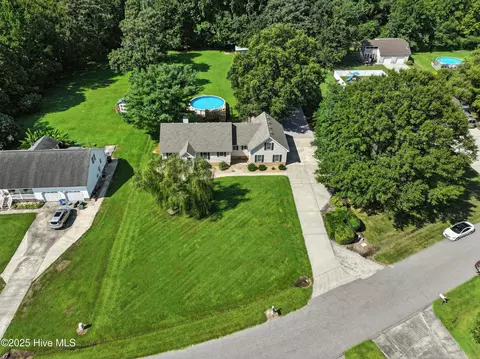 109 Jae Ct, Moyock, NC 27958