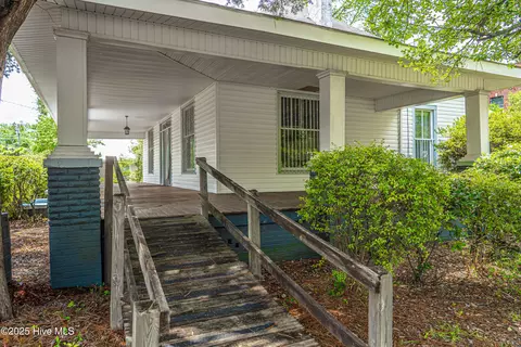 Exterior - 304 Henderson St, Hamlet, NC 28345 photo 13 of 15