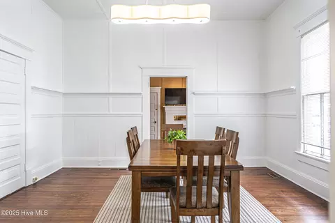 Dining - 304 Henderson St, Hamlet, NC 28345 photo 4 of 5