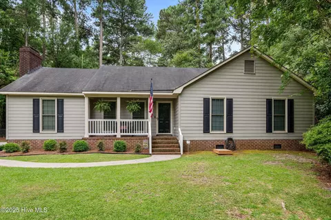 108 Woodhaven Ct, Greenville, NC 27834
