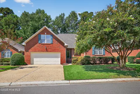 1409 Brookside Gardens Dr, Wilmington, NC 28411
