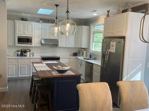 Kitchen - 301 Natures Way, Ivanhoe, NC 28447 photo 1 of 6
