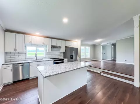 Kitchen - 994 Test Farm Rd, Wallace, NC 28466 photo 1 of 2