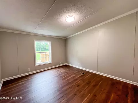 Bedroom - 994 Test Farm Rd, Wallace, NC 28466 photo 3 of 5