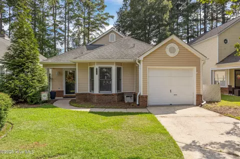 210 Fairways West Ct, New Bern, NC 28562