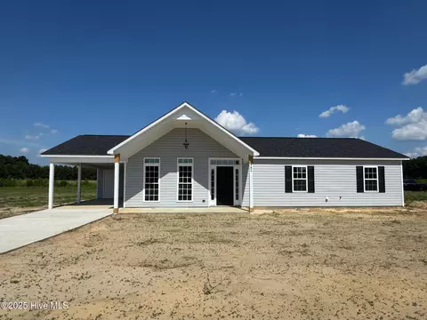 185 Lanefield Rd, Warsaw, NC 28398