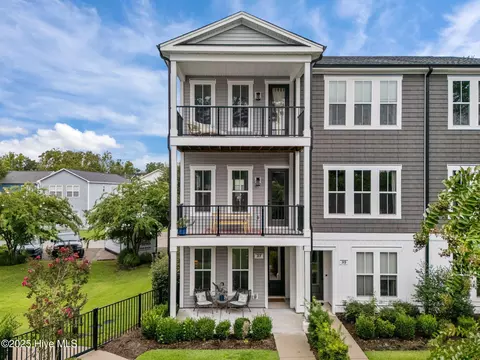 317 Hendrix Ln, Wilmington, NC 28401