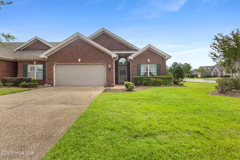 702 Beachwalk Dr, Winnabow, NC 28479