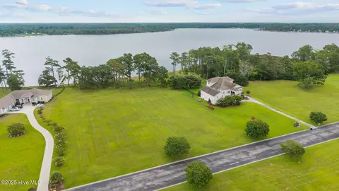 123 Waterway Dr, Havelock, NC 28532