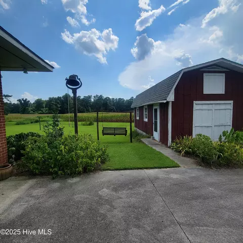 6185 Slocum Trl, Atkinson, NC 28421 photo 10