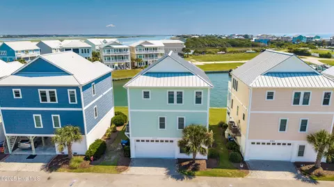 932 Observation Ln, Topsail Beach, NC 28445