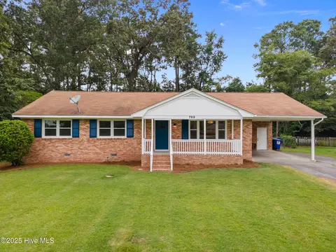 769 Fairlane Dr, Grifton, NC 28530