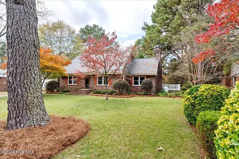 220 Brentwood Dr, Rocky Mount, NC 27804