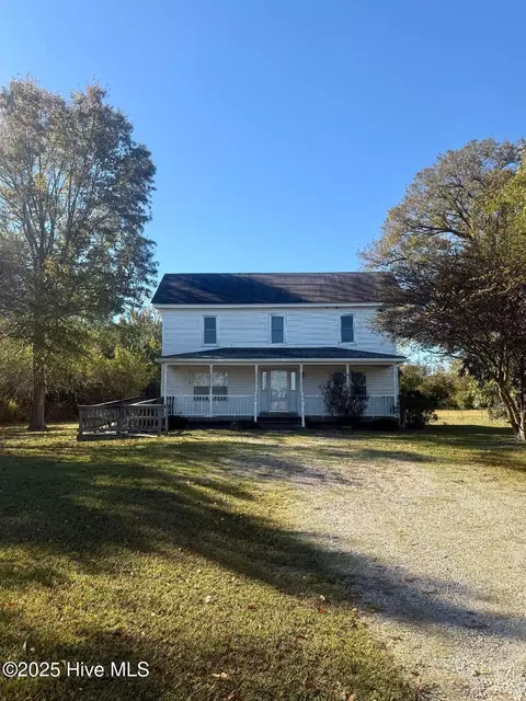 1008 New Hope Rd, Hertford, NC 27944