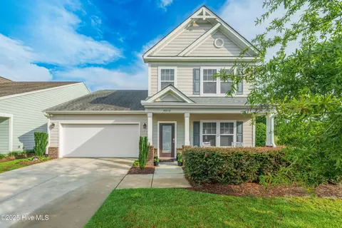 4010 Druids Glen Dr, Leland, NC 28451
