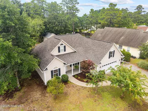 102 Lantana Ln, Hampstead, NC 28443