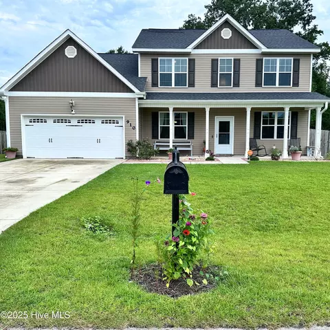 910 Courthouse Xing, Jacksonville, NC 28546