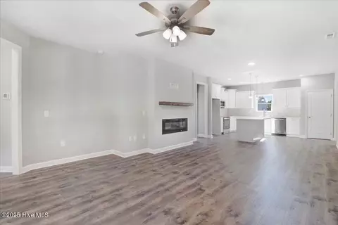 1760 Cardinal Dr, Deep Run, NC 28525 photo 9