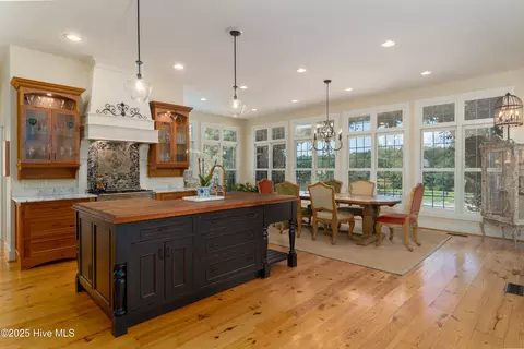 Kitchen - 370 Bracken Hill Rd, Cameron, NC 28326 photo 3 of 4
