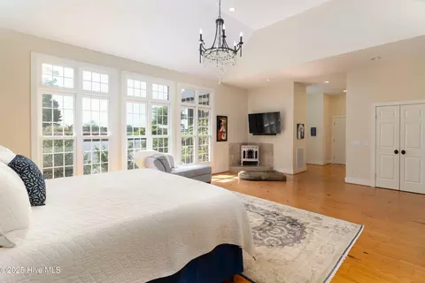 Bedroom - 370 Bracken Hill Rd, Cameron, NC 28326 photo 2 of 11