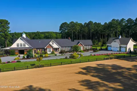 370 Bracken Hill Rd, Cameron, NC 28326