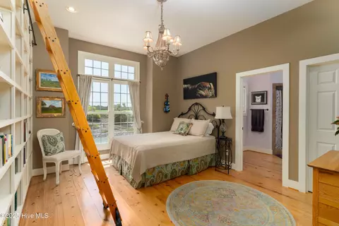 Bedroom - 370 Bracken Hill Rd, Cameron, NC 28326 photo 5 of 11