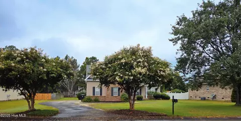 102 Newington Way, Aberdeen, NC 28315