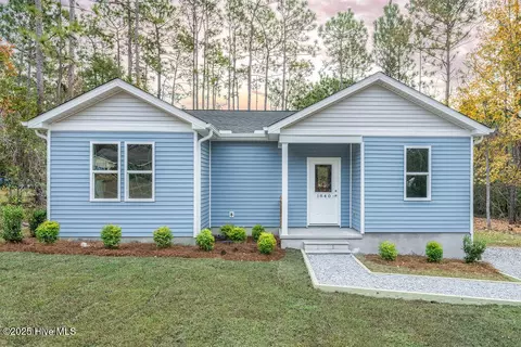 1840 Raeford Rd, Southport, NC 28461